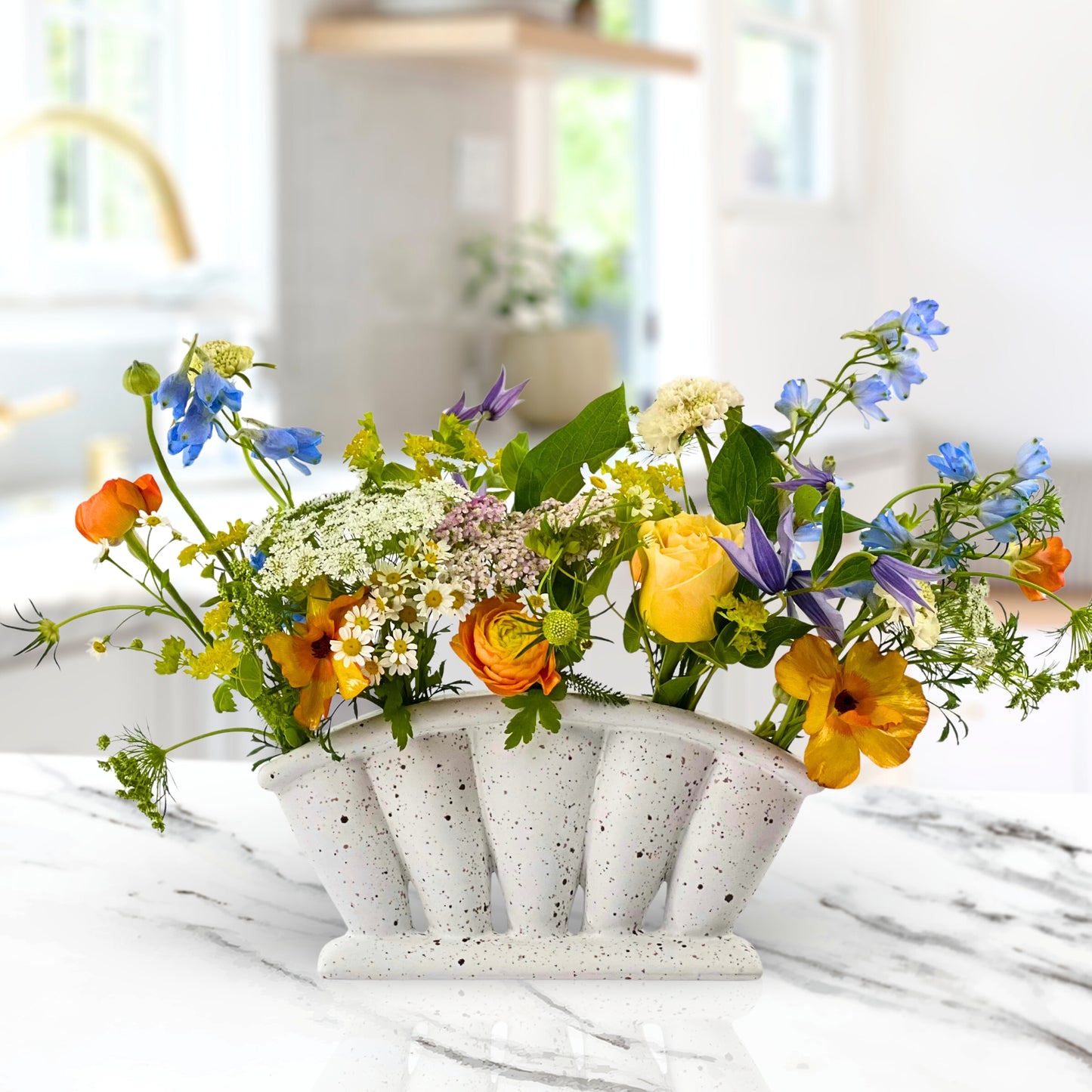 sunspun melody bud vase