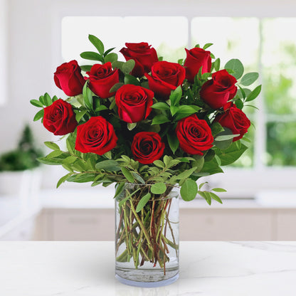 Classic: 12 Signature Roses