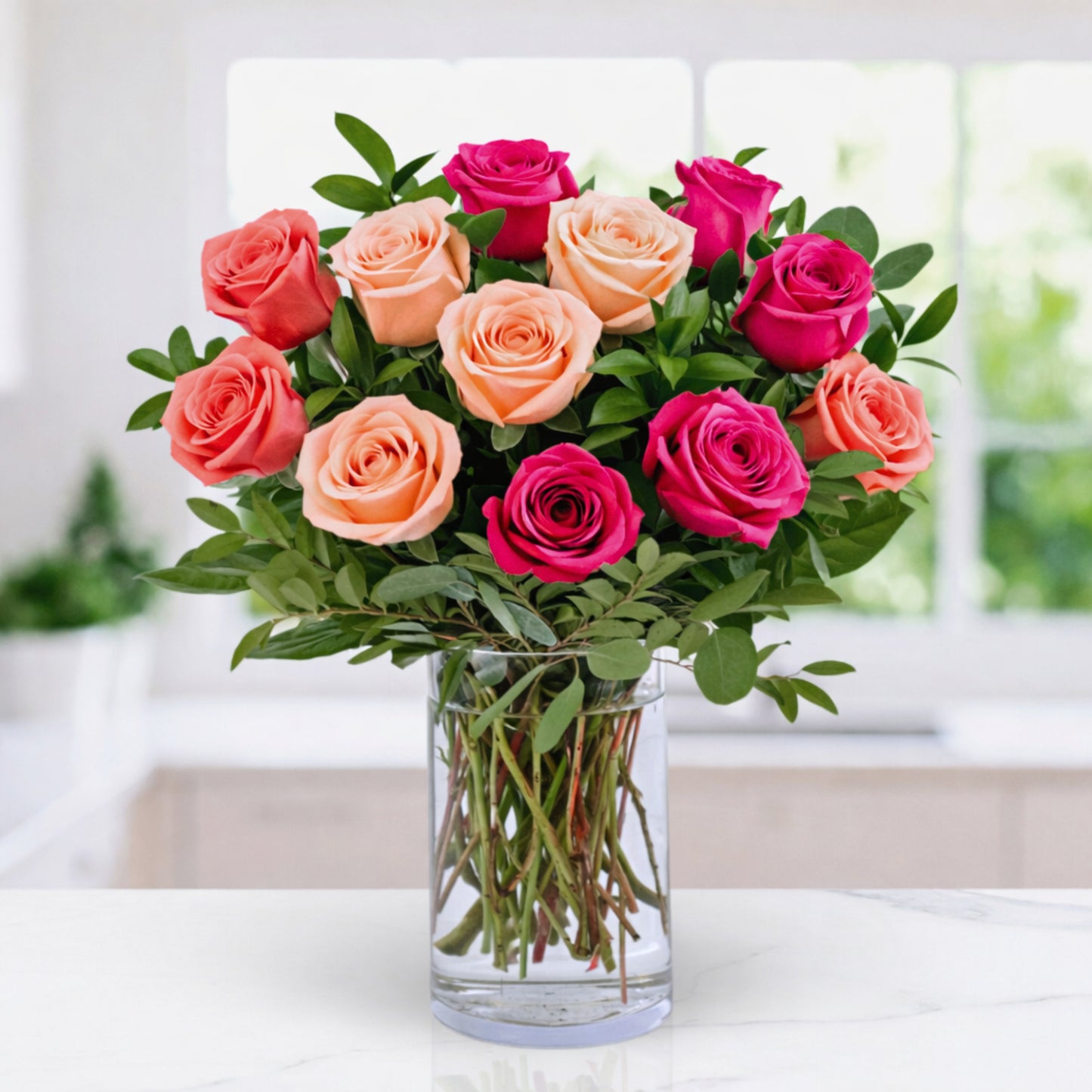 classic: 12 mixed roses