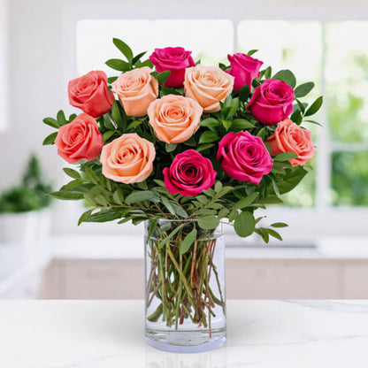 Classic: 12 Mixed Roses