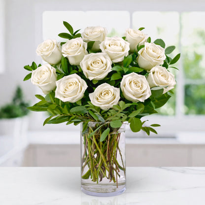 Classic: 12 Signature Roses