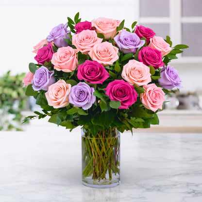 Grand: 24 Mixed Roses