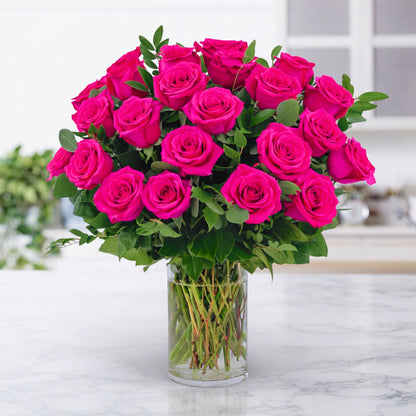 Grand: 24 Signature Roses