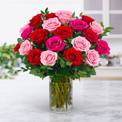 Grand: 24 Mixed Roses