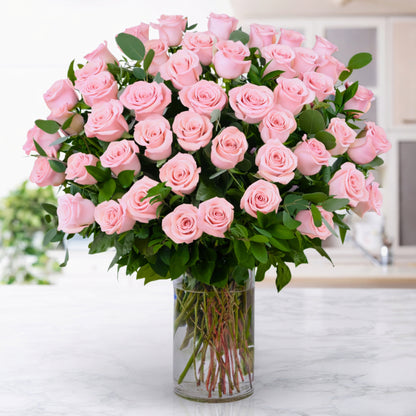 Luxe: 48 Signature Roses