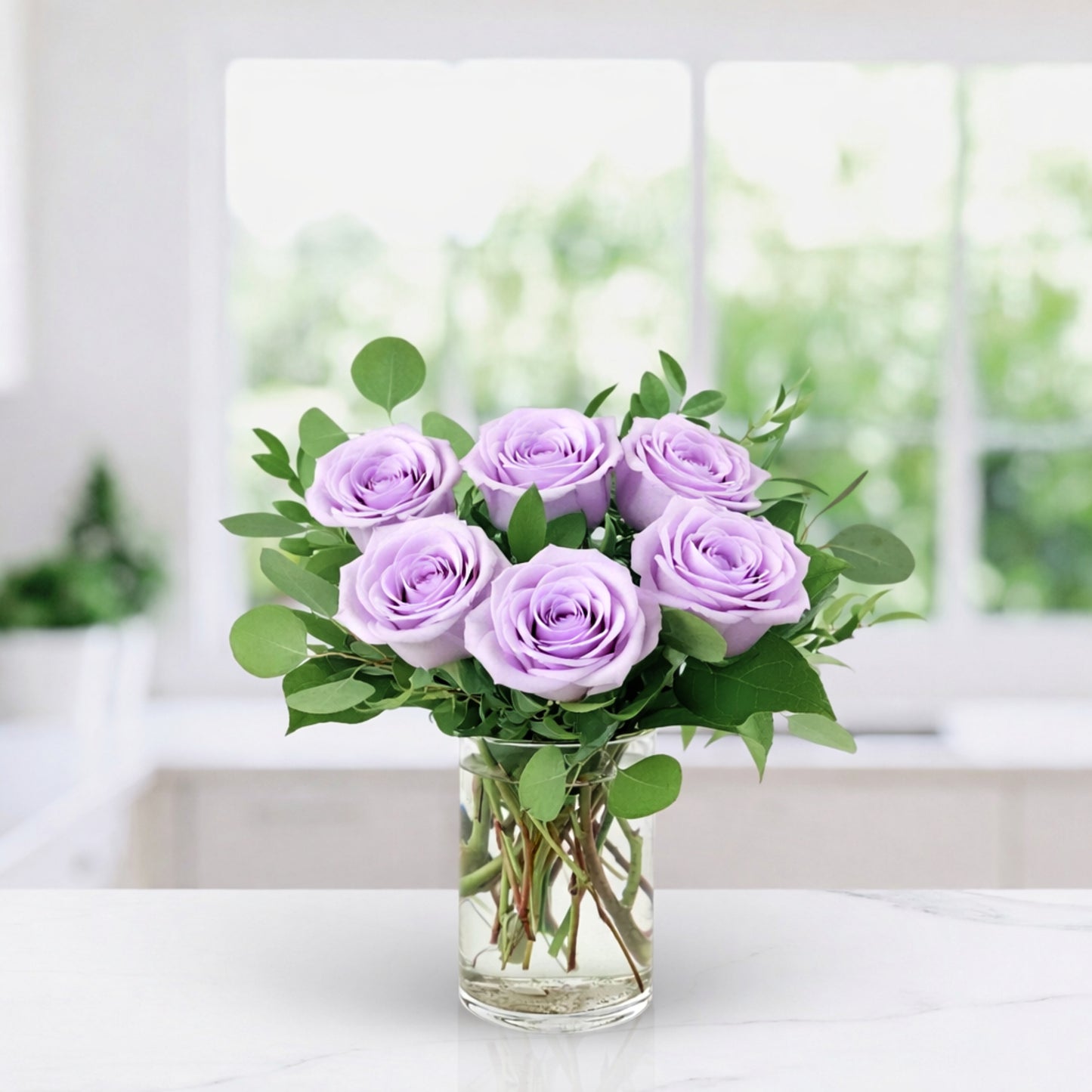 petite: 6 signature roses