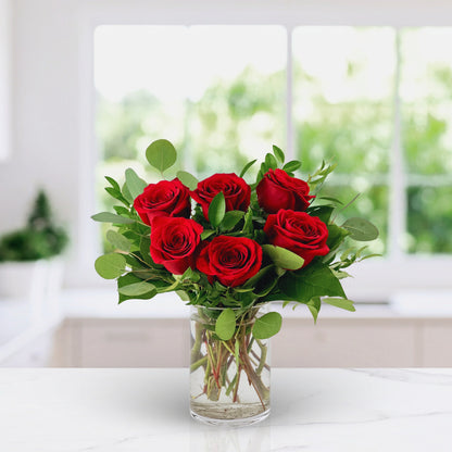 Petite: 6 Signature Roses
