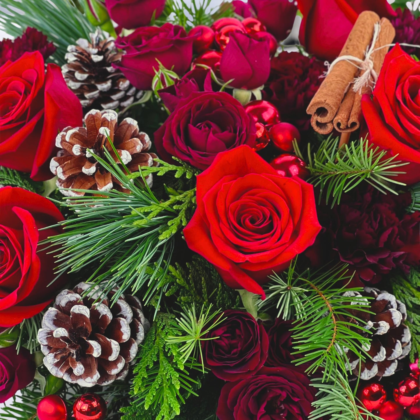 crimson & cinnamon centerpiece